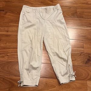 White House Black Market tan capri, size 6
